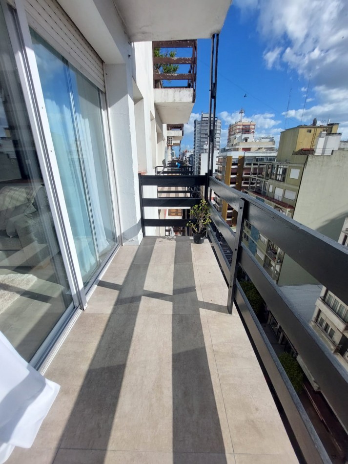 Departamento 2 ambientes al frente con balcon reciclado 