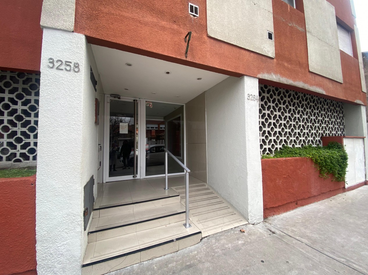 Departamento 3 ambientes al contrafrente abierto 
