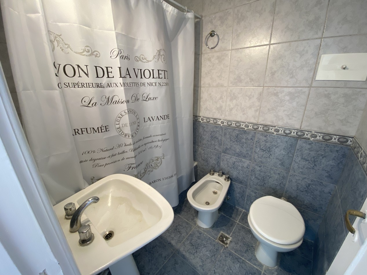 Departamento 1 Ambiente al frente con balcon 