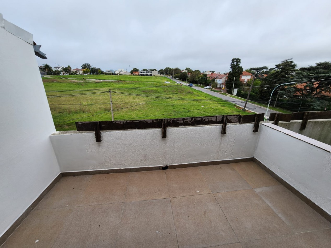 Departamento en duplex 3 ambientes con cochera 