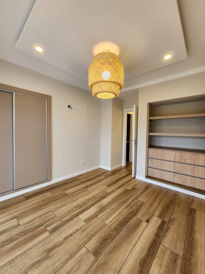 Departamento en duplex 3 ambientes con cochera 