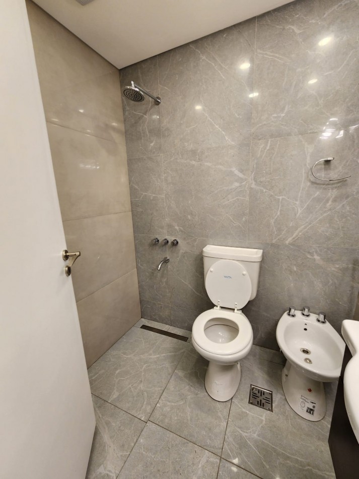 Departamento en duplex 3 ambientes con cochera 