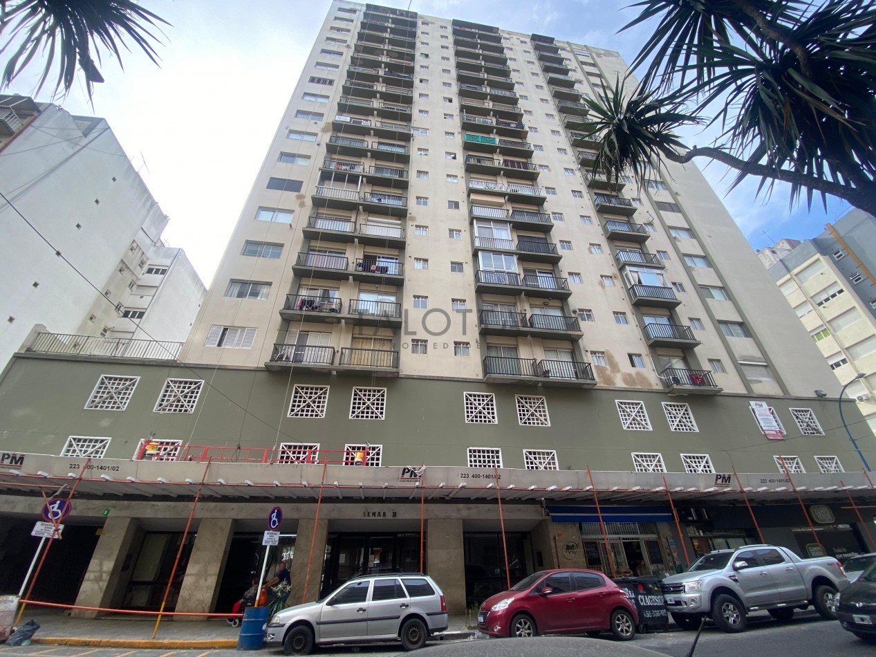 Departamento 2 ambientes con balcon vista al mar y cochera 