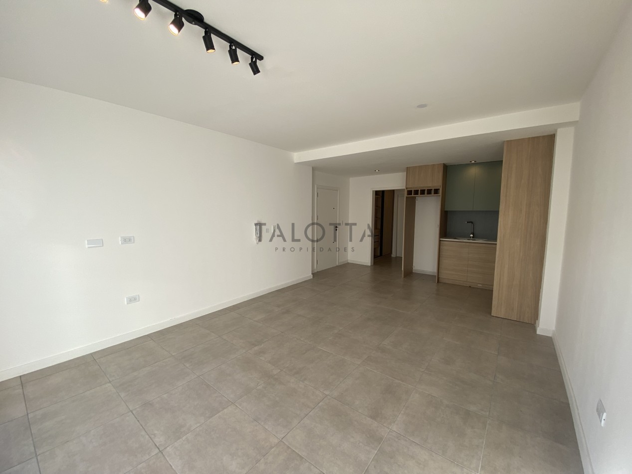 Departamento 2 Ambientes a estrenar con patio y parrilla  