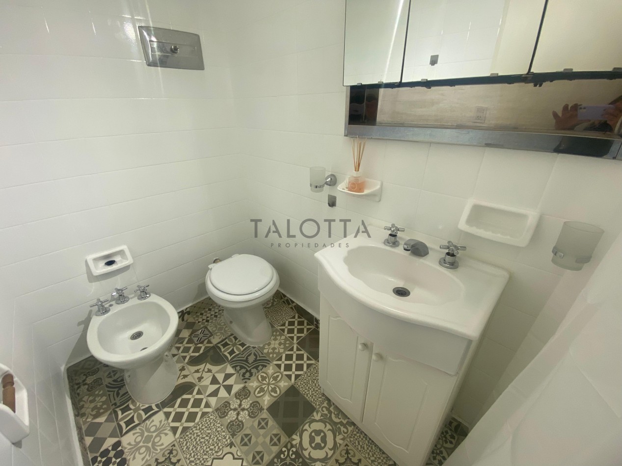 Departamento 2 ambientes al frente con balcon amoblado