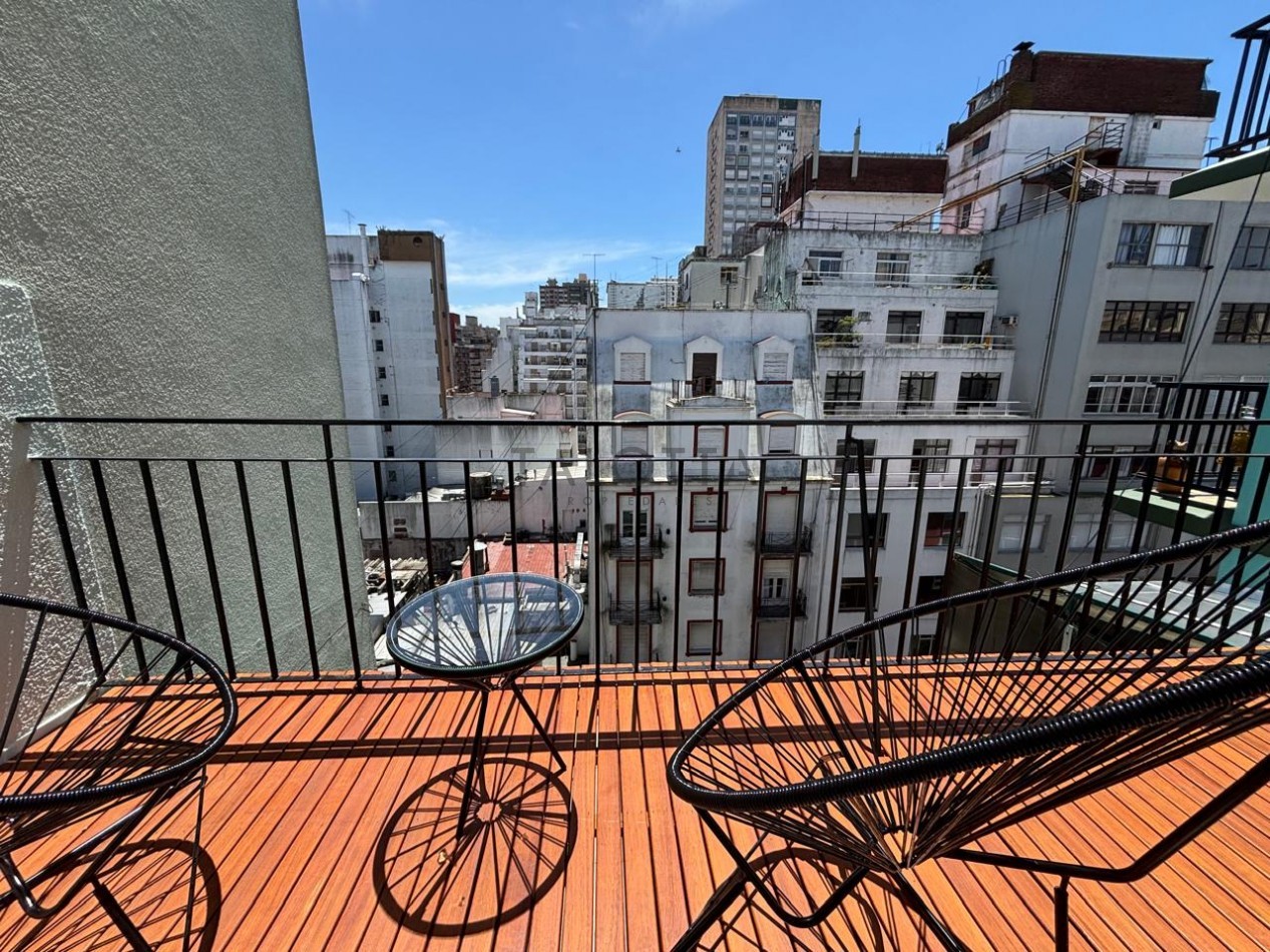 DEPARTAMENTO 3 AMBIENTES CON DEPENDENCIA RECICLADO Y AMOBLADO CON BALCON 