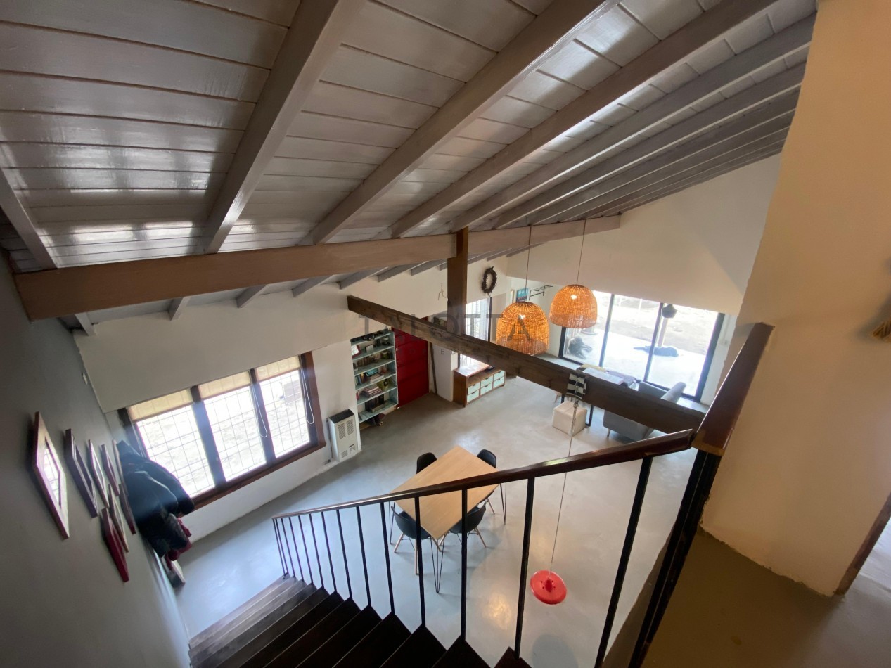 Casa 4 ambientes con parque en Alfar  