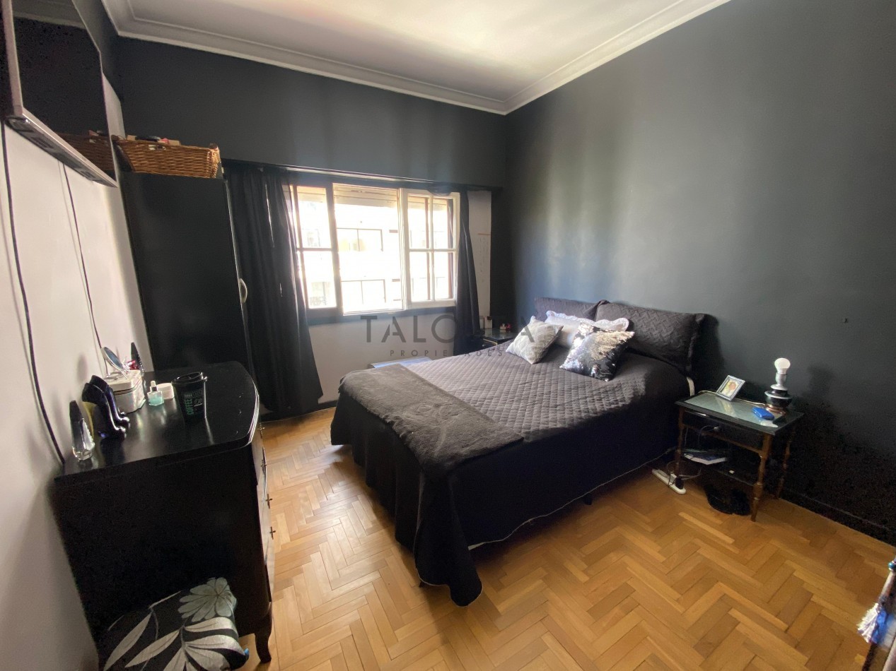 Departamento 3 ambientes con balcon reciclado Plaza Colon 