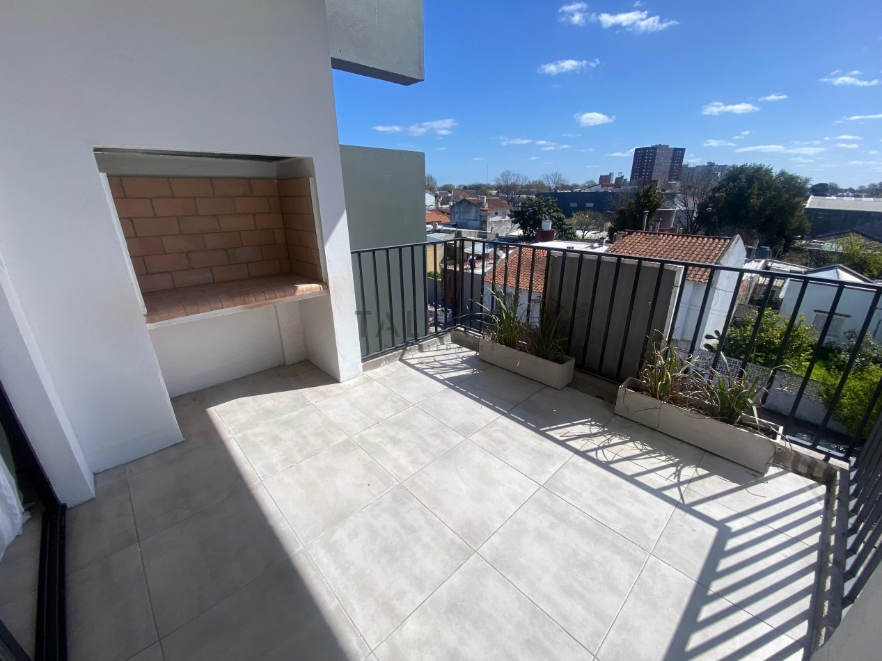 Departamento 2 ambientes al frente con balcon a estrenar 