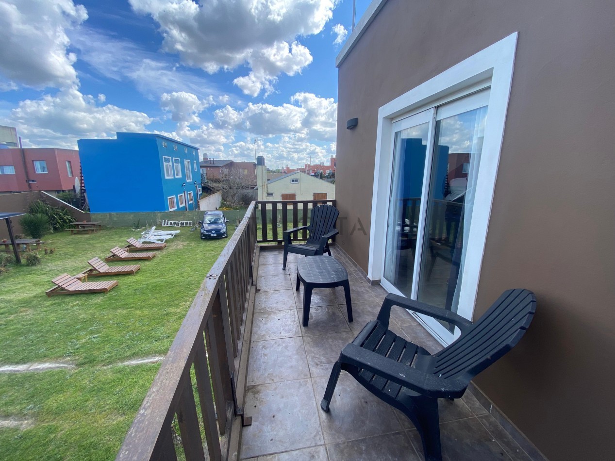 Venta de complejo de departamentos a 30 metros de la costanera 