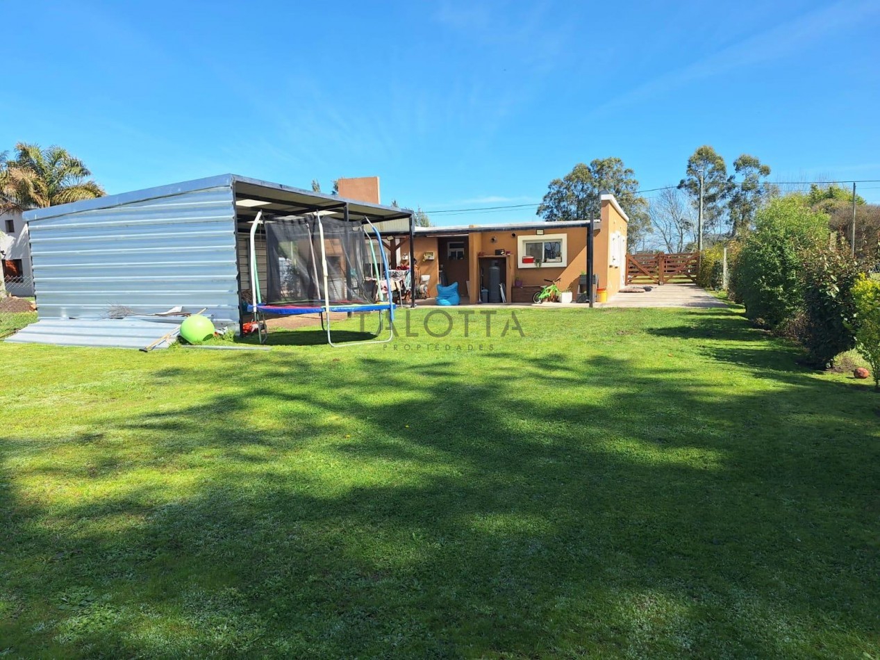 CASA 4 AMBIENTES CON PARQUE 