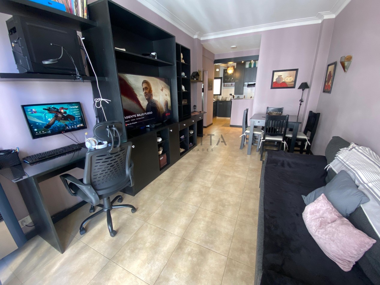 Departamento 3 ambientes con balcon reciclado Plaza Colon 