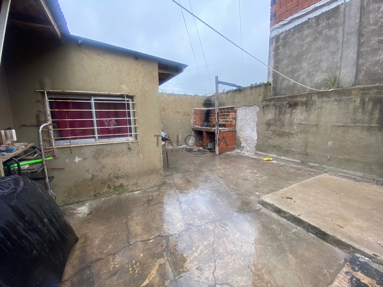 Departamento 4 ambientes al frente con balcon y terraza 
