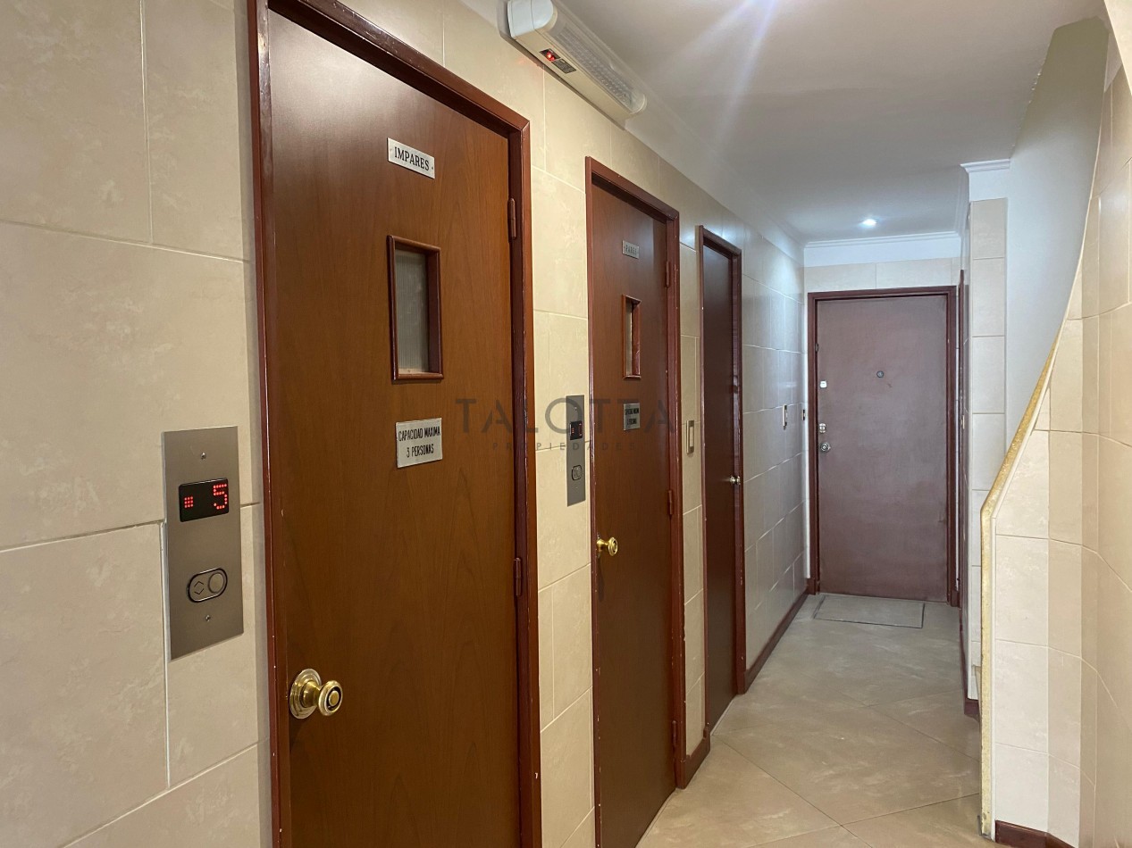 Departamento 2 ambientes con dependencia vista al mar 