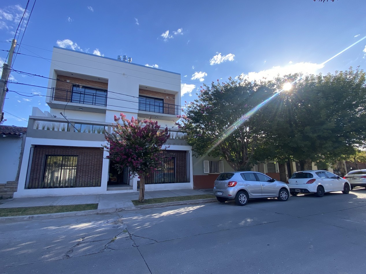 Departamento 2 ambientes a estrenar con balcon al frente 