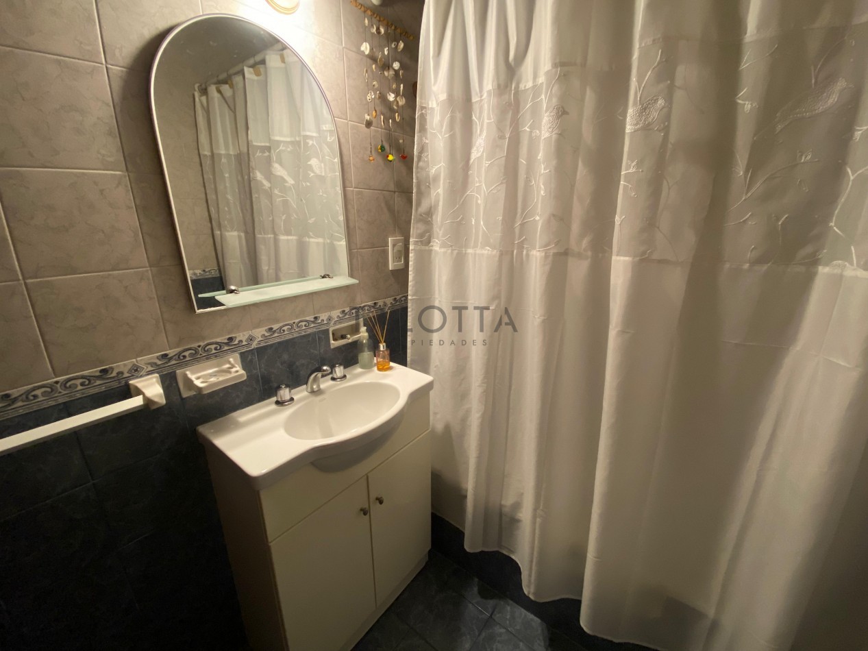 Departamento 3 ambientes con balcon reciclado Plaza Colon 