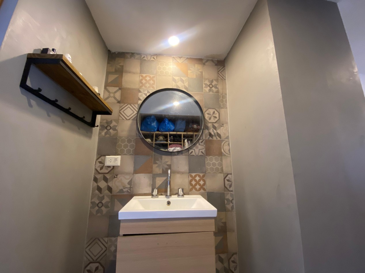 Casa 4 ambientes con parque en Alfar  