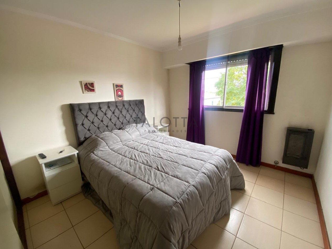 DEPARTAMENTO 4 Ambientes al frente con balcon frances y cochera descubierta 