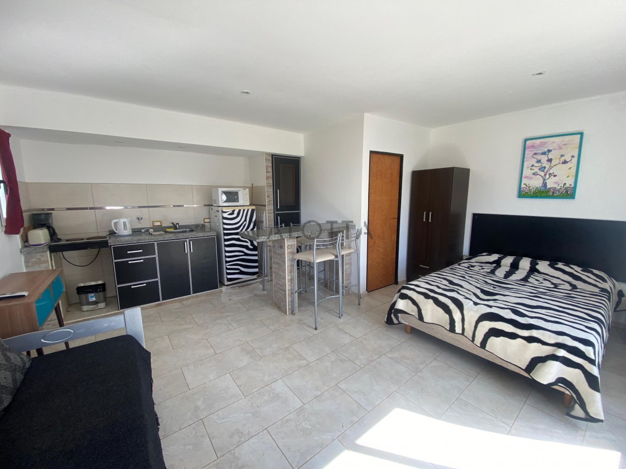 Venta de complejo de departamentos a 30 metros de la costanera 