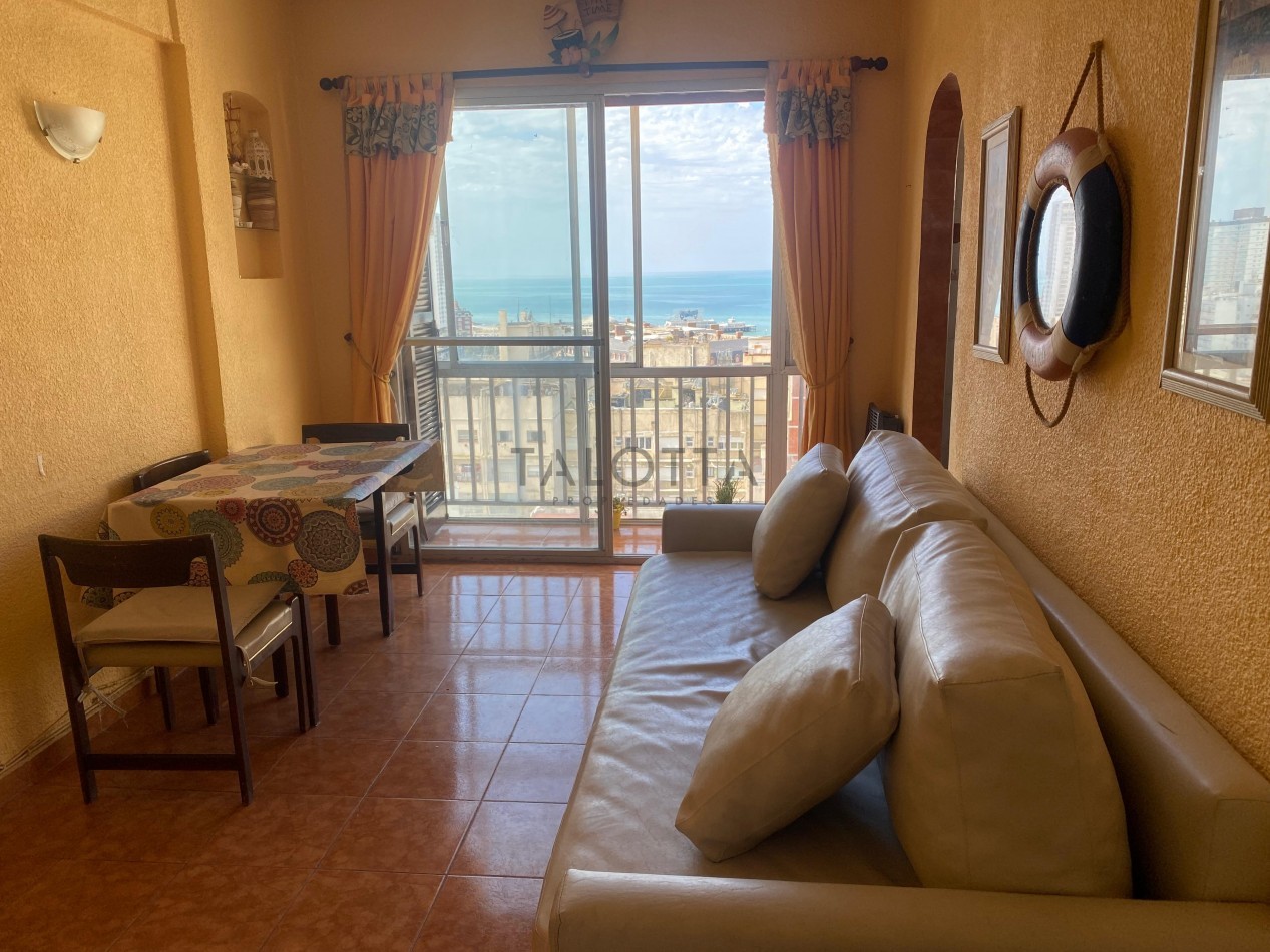 Departamento 2 ambientes con balcon vista al mar y cochera 