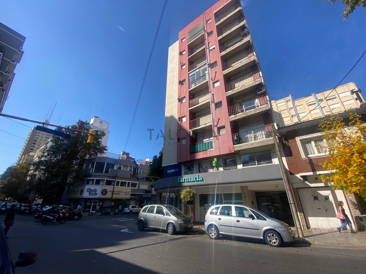 Departamento 2 ambientes al frente con balcon amoblado