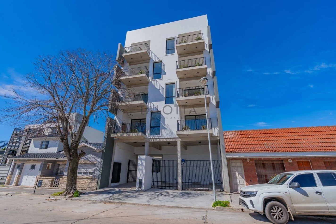 Departamento 2 ambientes al frente con balcon a estrenar 