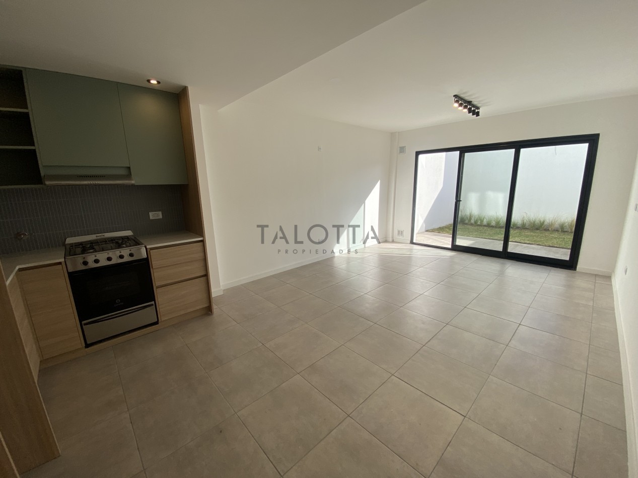 Departamento 2 Ambientes a estrenar con patio y parrilla  