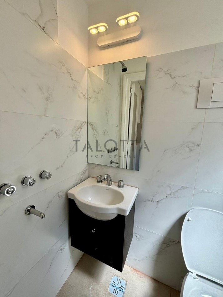 DEPARTAMENTO 3 AMBIENTES CON DEPENDENCIA RECICLADO Y AMOBLADO CON BALCON 