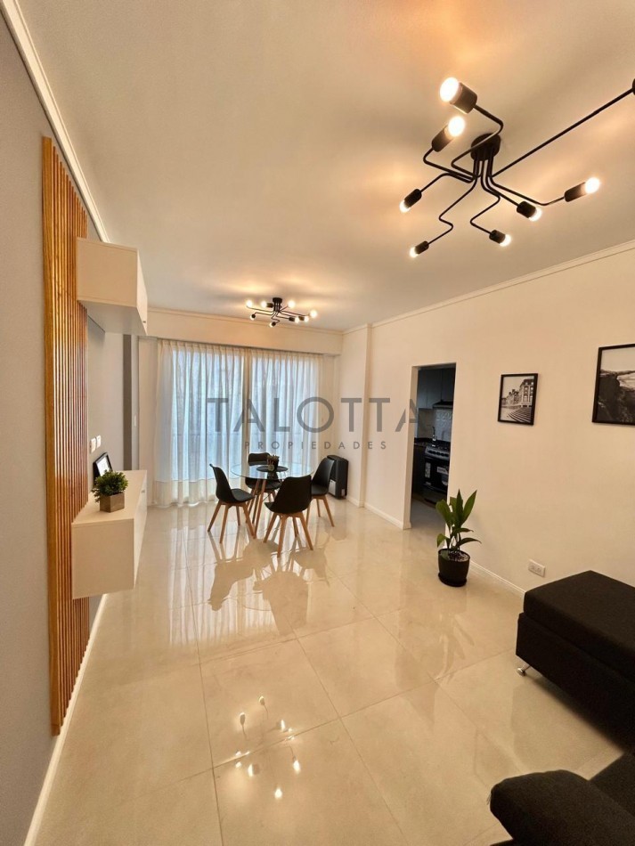 Departamento 2 ambientes con dependencia al frente con balcon frances 