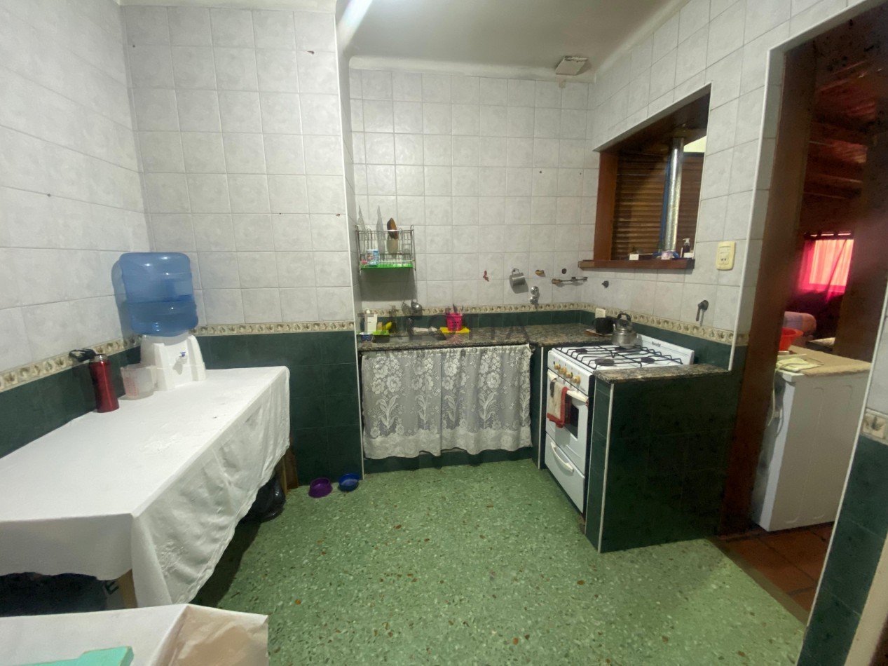 Departamento 4 ambientes al frente con balcon y terraza 
