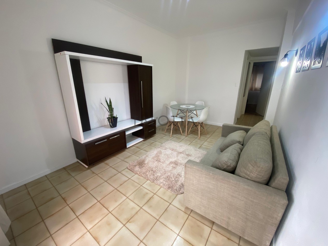 Departamento 2 ambientes al frente con balcon 