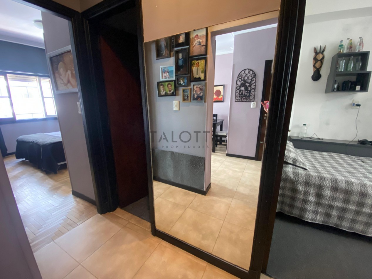 Departamento 3 ambientes con balcon reciclado Plaza Colon 