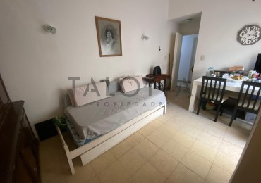 Departamento 2 ambientes con patio 