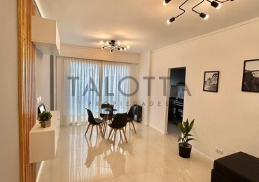 Departamento 2 ambientes con dependencia al frente con balcon frances 