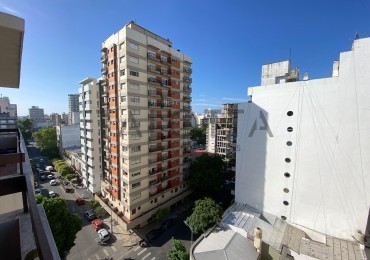 Departamento 4 Ambientes al frente con cochera y baulera Plaza Mitre 